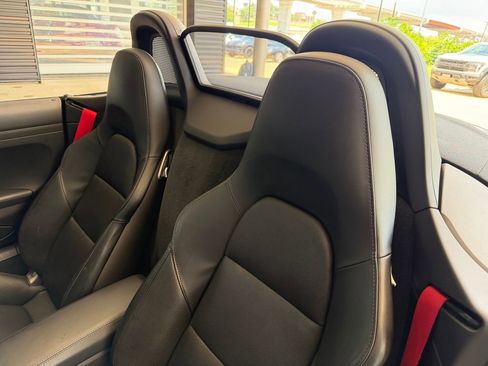 Certified 2023 Porsche 718 Boxster S RWD image 5