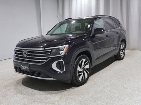 Used 2025 Volkswagen Atlas SE AWD/4WD image 6