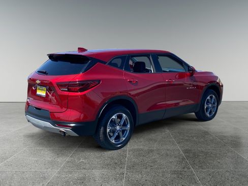 Used 2025 Chevrolet Blazer LT AWD/4WD image 5