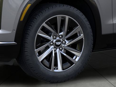 New 2026 Cadillac Vistiq Luxury w/ LPO, Floor Liner Package AWD/4WD image 9