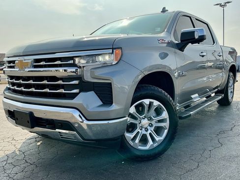 Used 2025 Chevrolet Silverado 1500 LTZ image 3