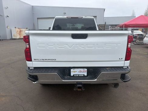 Used 2022 Chevrolet Silverado 2500 LT w/ Convenience Package AWD/4WD image 4