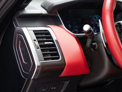 Used 2022 Land Rover Range Rover Sport SVR image 15