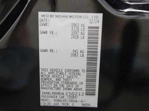 Used 2025 Nissan Altima 2.5 SV FWD image 29