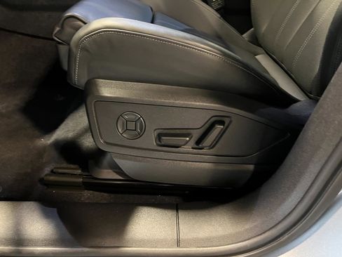 Used 2025 Audi Q5 Premium Plus AWD/4WD image 24