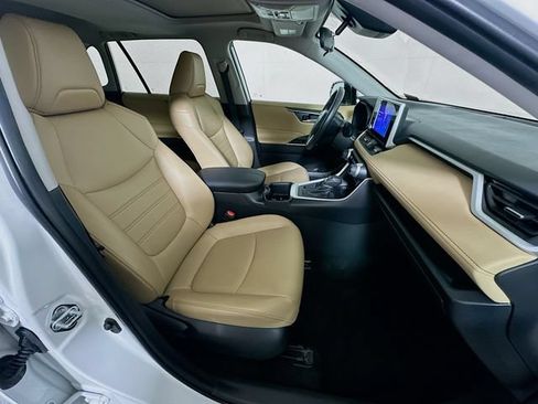 Certified 2025 Toyota RAV4 XLE Premium FWD image 28