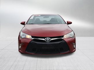 Used 2017 Toyota Camry SE FWD video 2
