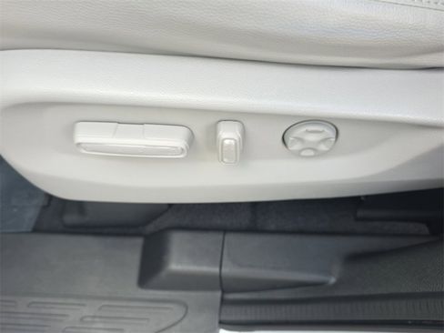 Used 2019 Honda Odyssey EX-L image 19