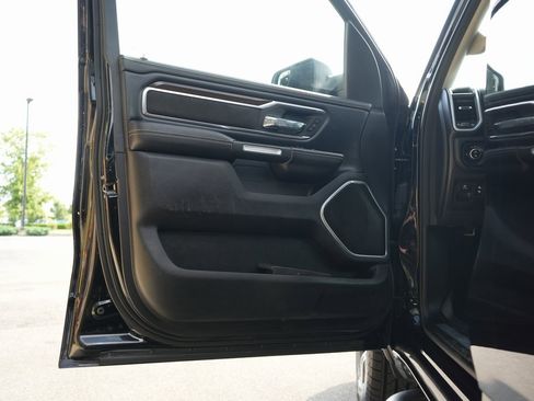 Used 2022 RAM 1500 Laramie image 32