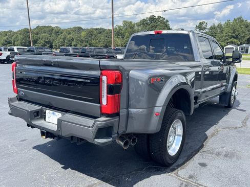 Used 2025 Ford F450 Platinum w/ FX4 Off-Road Package AWD/4WD image 5