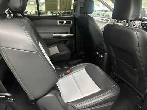 Used 2023 Ford Explorer XLT w/ Equipment Group 202A AWD/4WD image 25