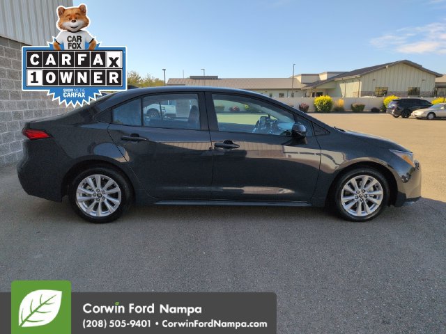 Used 2023 Toyota Corolla LE w/ LE Convenience Package FWD image 2