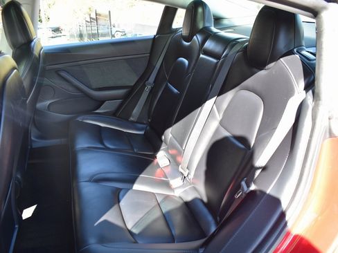 Used 2021 Tesla Model 3 Long Range image 23