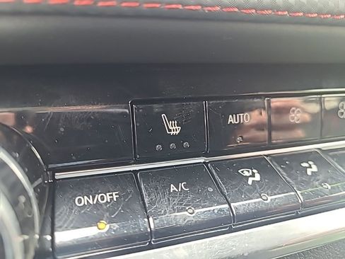 Used 2025 Chevrolet Equinox RS image 24