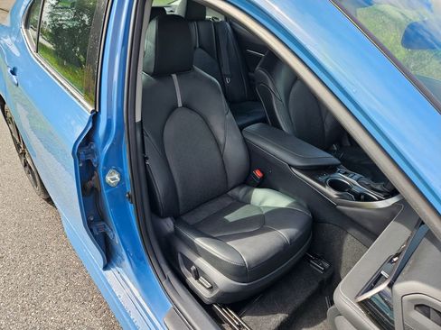 Used 2023 Toyota Camry XSE image 15