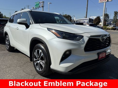 Used 2022 Toyota Highlander XLE image 5