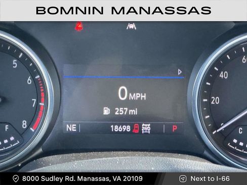 Used 2022 Buick Encore GX Essence w/ Experience Buick Package image 29