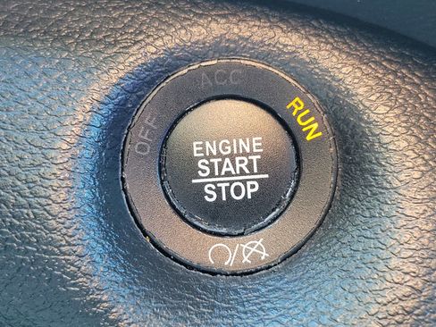 Used 2022 Jeep Cherokee Latitude Lux image 28