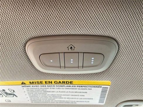 Used 2023 Chrysler Pacifica Limited image 43