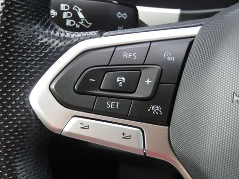 Used 2022 Volkswagen Atlas SEL Premium AWD/4WD image 24