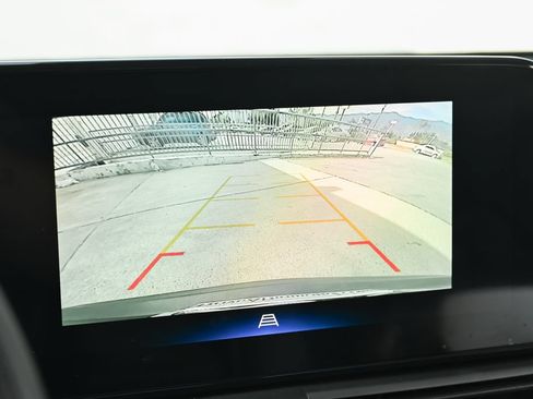 Used 2026 Chevrolet Trax LT w/ LPO, Blackout Package FWD image 27