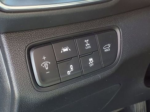 Used 2020 Hyundai Santa Fe Limited image 18