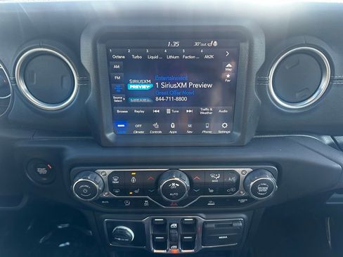 Used 2021 Jeep Gladiator Overland w/ Popular Equipment Package image 8