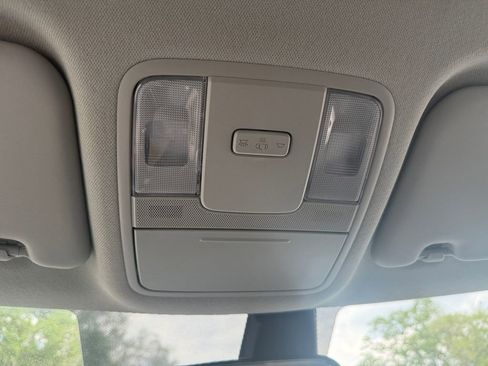 Used 2025 Kia Soul LX w/ LX Technology Package FWD image 23