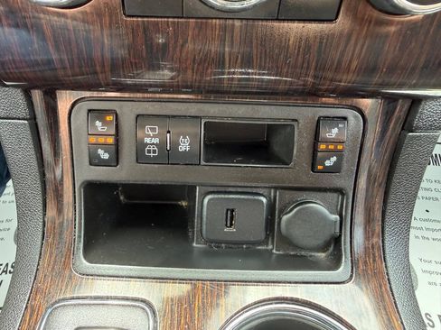 Used 2015 Chevrolet Traverse LT w/ Style and Technology Package AWD/4WD image 35