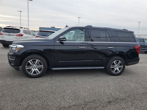 Used 2023 Ford Expedition Limited image 7