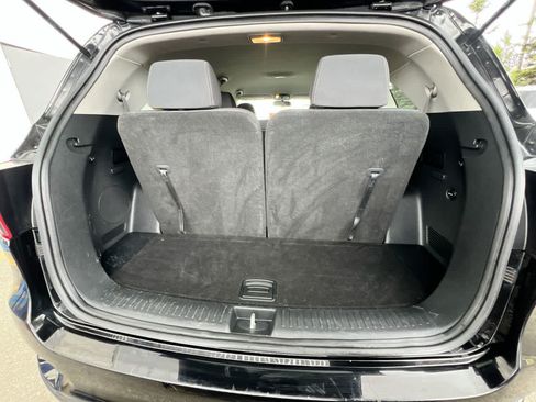 Used 2020 Kia Sorento LX FWD image 25
