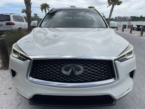 Used 2019 INFINITI QX50 Essential w/ Premium Audio Package FWD image 3