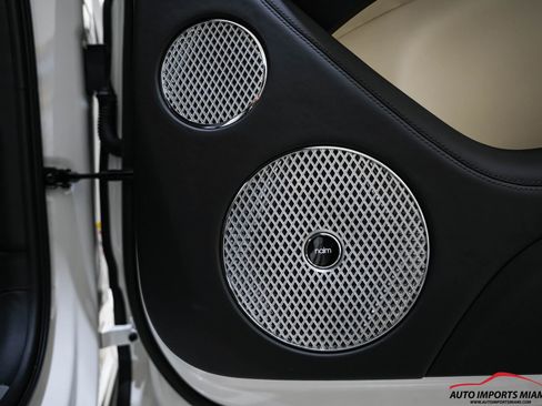 Used 2022 Bentley Bentayga Speed image 61