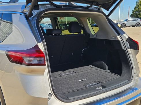 New 2026 Nissan Rogue Platinum image 27