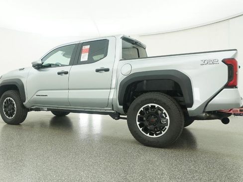New 2026 Toyota Tacoma TRD Off-Road image 28