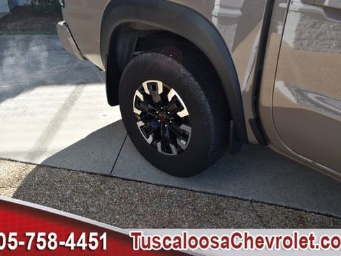 Used 2024 Nissan Frontier PRO-4X w/ Technology Package image 13