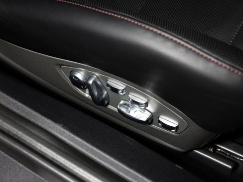 Used 2019 Porsche 911 Targa 4S image 28