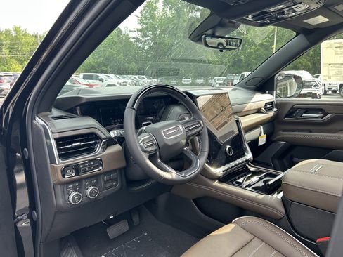 New 2026 GMC Yukon XL Denali Ultimate AWD/4WD image 20