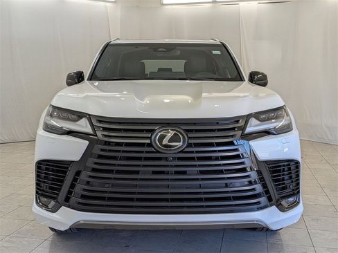 New 2025 Lexus LX 600 4WD w/ Premium Package image 4