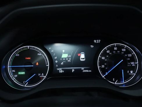 Certified 2023 Toyota Venza XLE AWD/4WD image 24