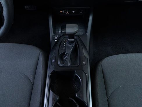 Used 2025 Kia K4 FWD image 14