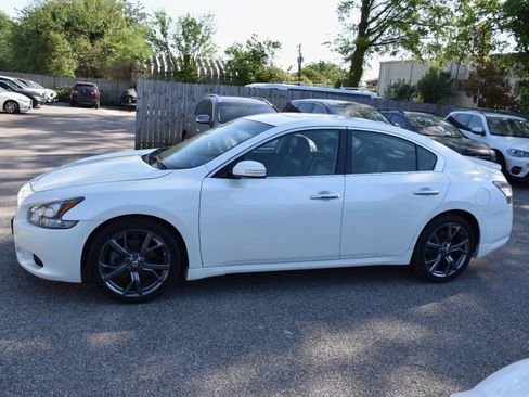 Used 2014 Nissan Maxima 3.5 SV w/ Sport Package FWD image 3