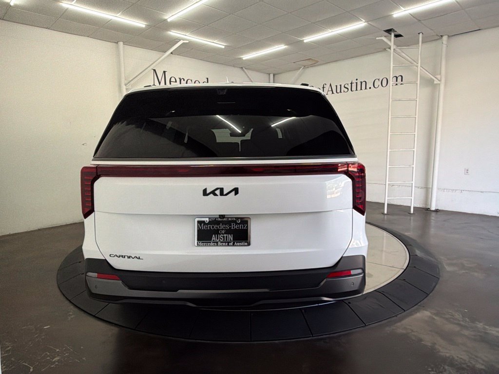 Used 2025 Kia Carnival SX Prestige FWD image 6