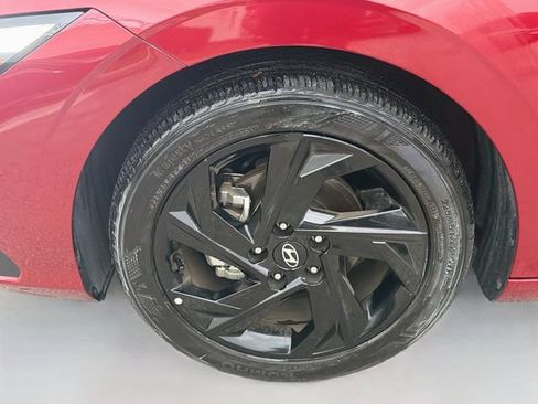 Certified 2026 Hyundai Elantra Sport FWD image 30