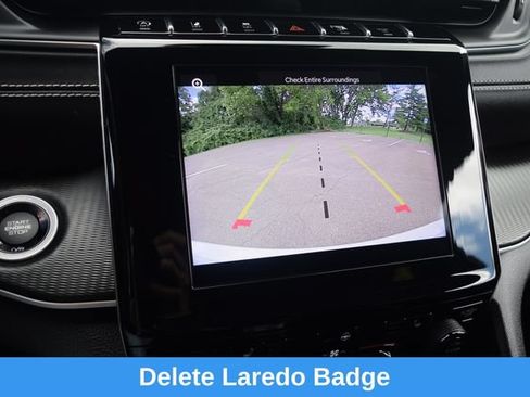Used 2023 Jeep Grand Cherokee Altitude AWD/4WD image 10
