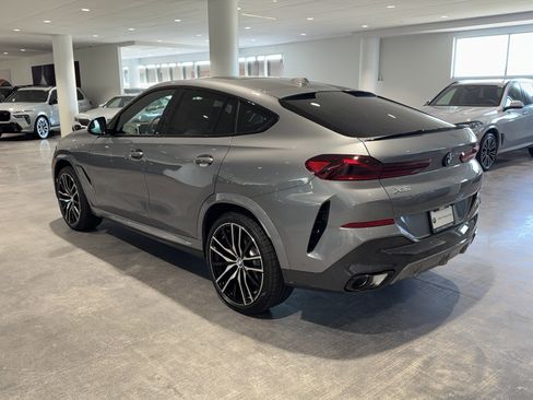 New 2026 BMW X6 xDrive40i w/ Climate Comfort Package image 5