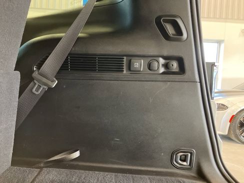 Used 2022 Jeep Wagoneer Series II w/ Premium Group I image 31