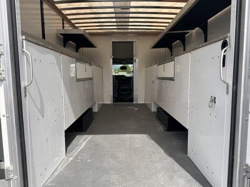 Used 2024 Ford E-450 and Econoline 450 Super Duty w/ Power Windows & Locks Group RWD image 11