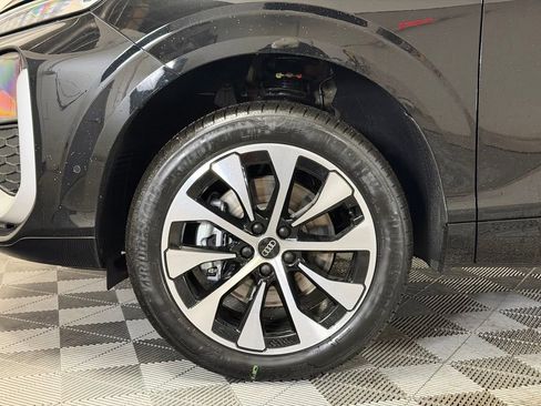 New 2026 Audi Q3 quattro 2.0T image 11