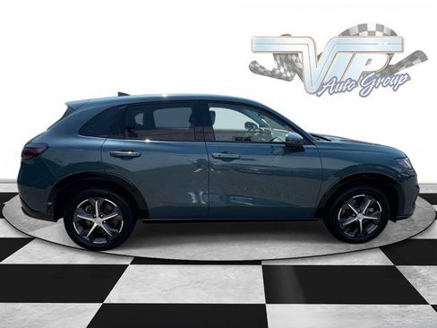 Used 2024 Honda HR-V EX-L image 3